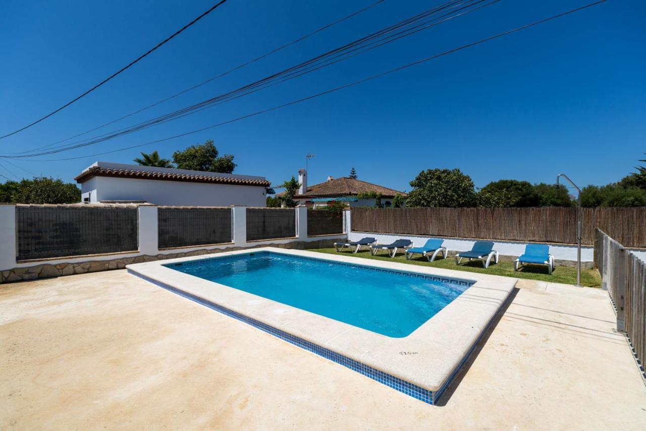 Casa Carlos Con Piscina Privada En Conil โกนิล เด ลาฟรอนเตรา ภายนอก รูปภาพ